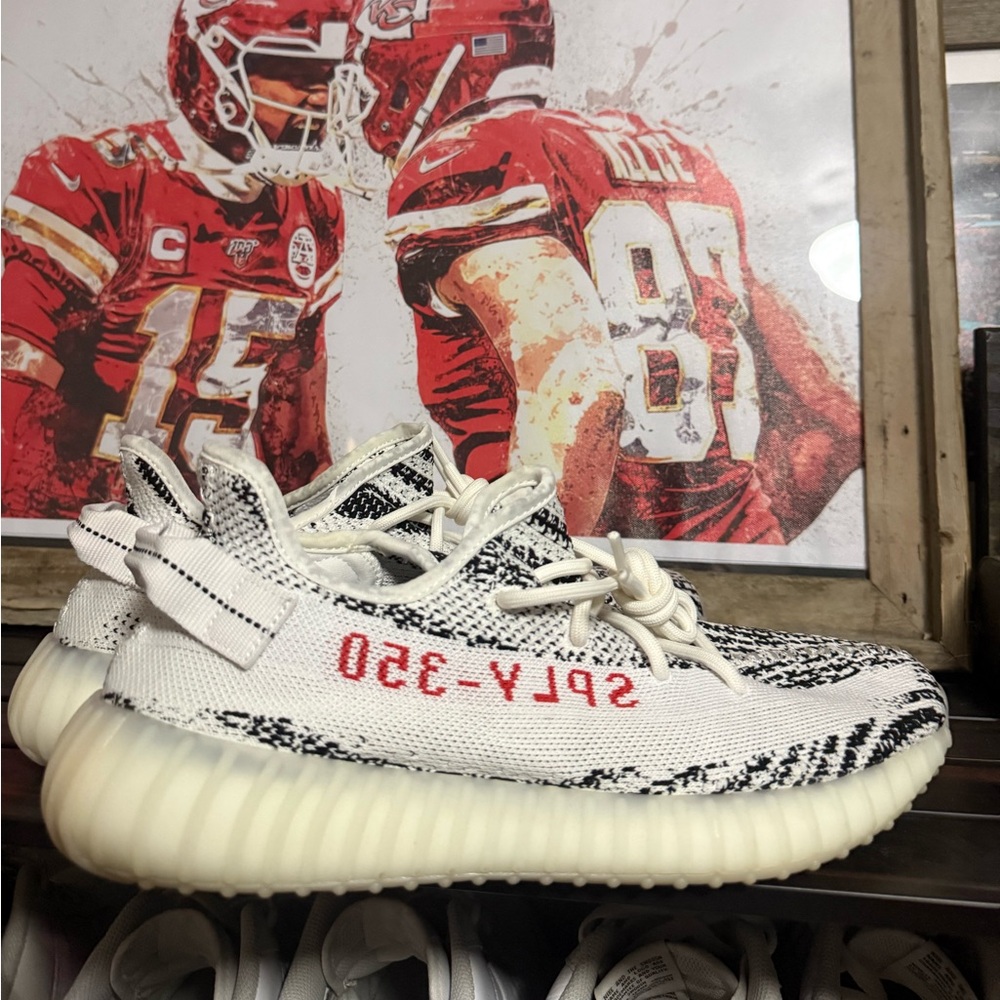 Adidas Yeezy Boost 350 V2 Zebra Sneakers